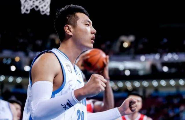 关于战术奏效！泰山双翼齐飞压制海港整场无力还手！的信息
